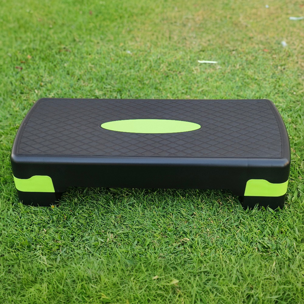 AEROBIC STEPPER